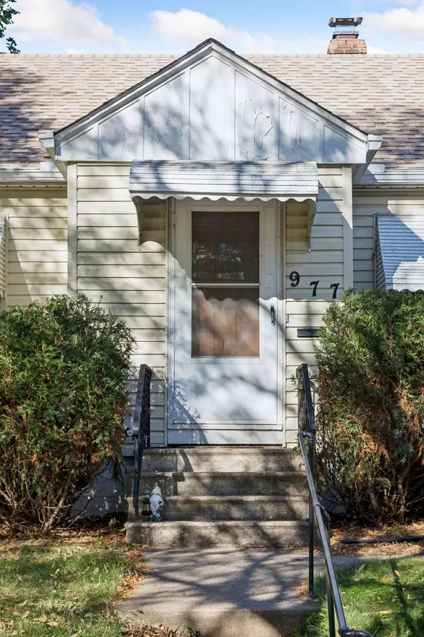 977 Scheffer AVE, Saint Paul, MN 55102