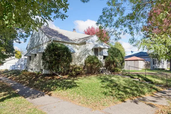 977 Scheffer AVE, Saint Paul, MN 55102