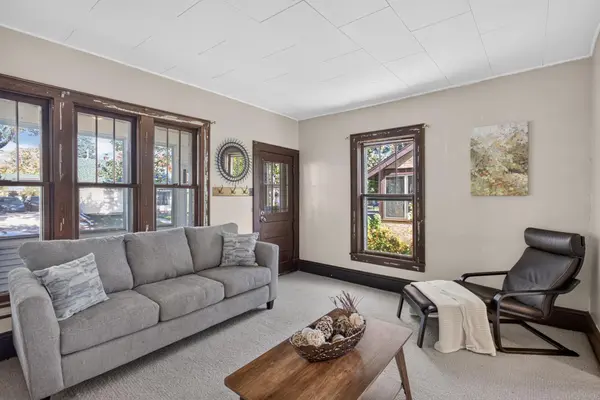 604 Nevada AVE E, Saint Paul, MN 55130
