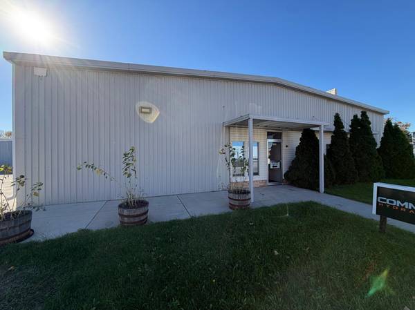 1805 2nd AVE N, Moorhead, MN 56560