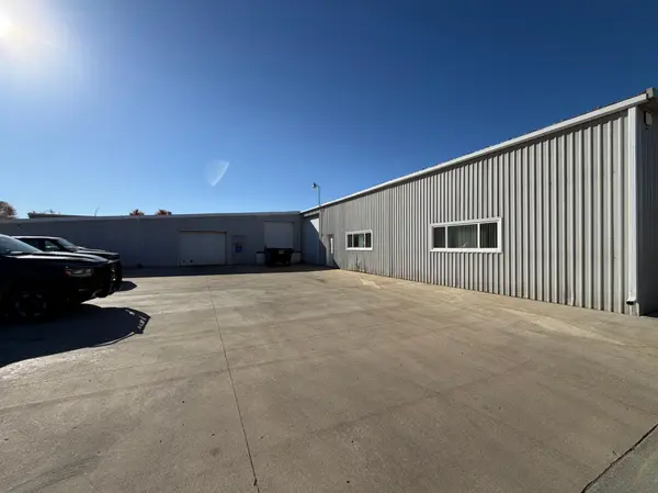 1805 2nd AVE N, Moorhead, MN 56560