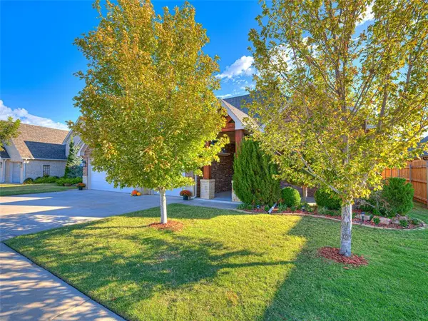 2424 Crystal Creek DR, Yukon, OK 73099