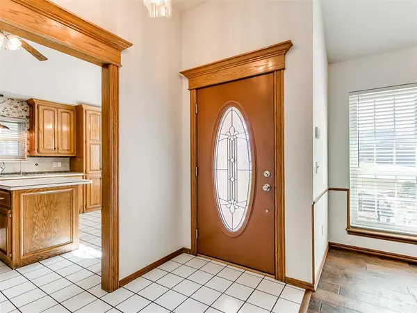 10509 Foxhorn CIR, Midwest City, OK 73130