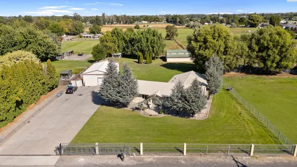 210506 E Cochran Rd, Kennewick, WA 99337