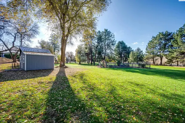 4652 Union Flat Creek Rd, Endicott, WA 99125