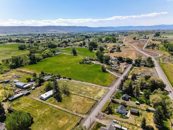 11704 Gilbert Road, Yakima, WA 98903