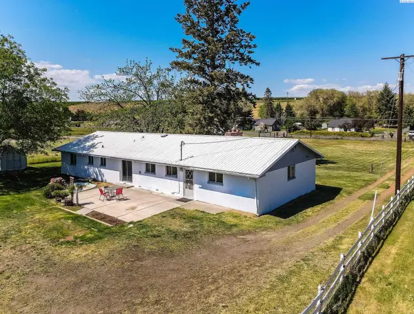 11704 Gilbert Road, Yakima, WA 98903