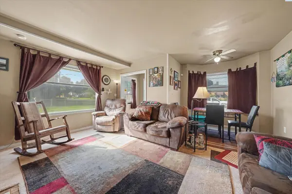 204 E St SW, Ephrata, WA 98823