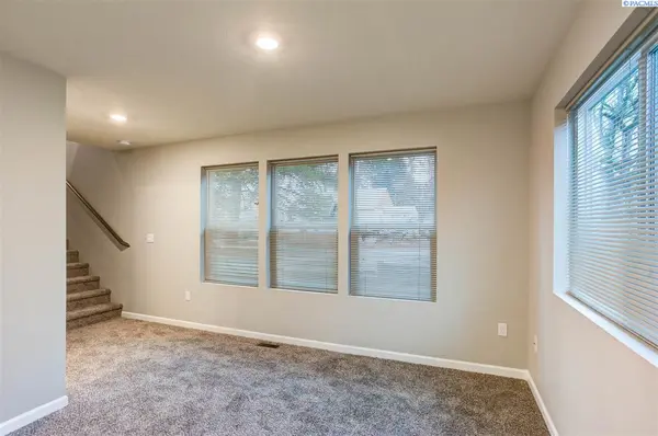 3513 W 7th Ave, Kennewick, WA 99336