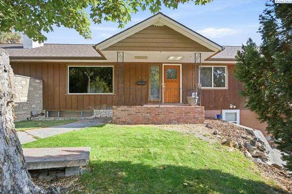 1408 Hunt Avenue, Richland, WA 99354