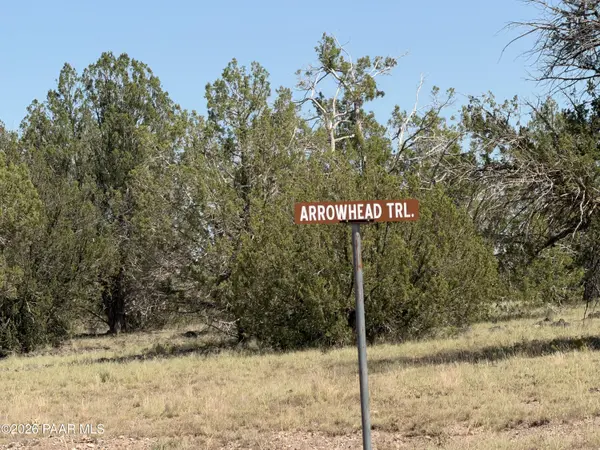 79n W Arrowhead TRL, Ash Fork, AZ 86320