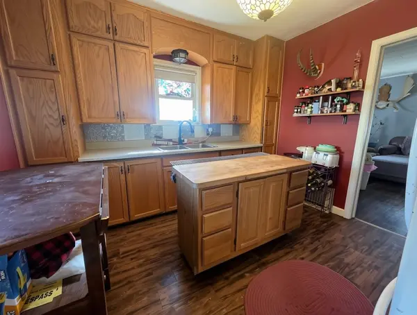 936 S SAWYER ST, Shawano, WI 54166