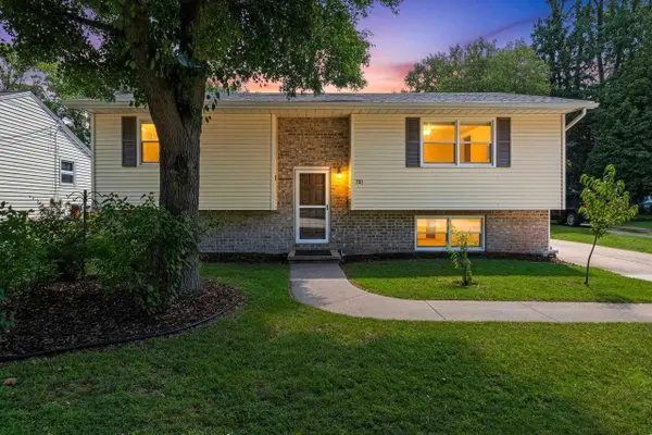 701 W 7TH ST, Kaukauna, WI 54130