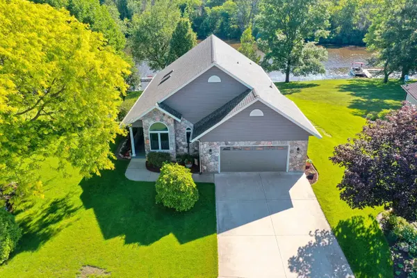 74 SHORE DR, Clintonville, WI 54929-0000