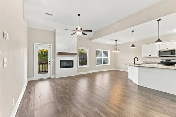 332 Brandywine Ln, Springfield, TN 37172