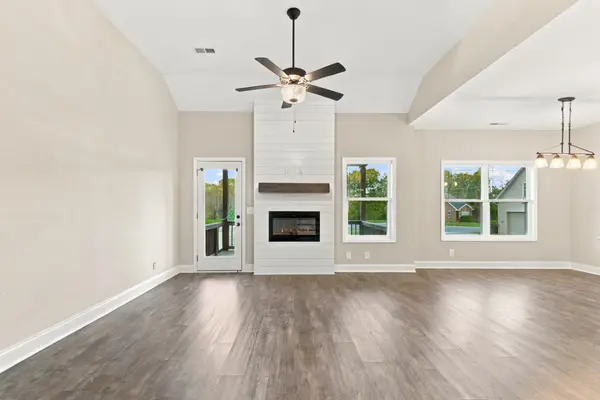 332 Brandywine Ln, Springfield, TN 37172