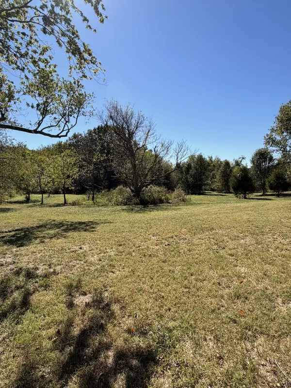 4030 Armstrong Rd, Springfield, TN 37172