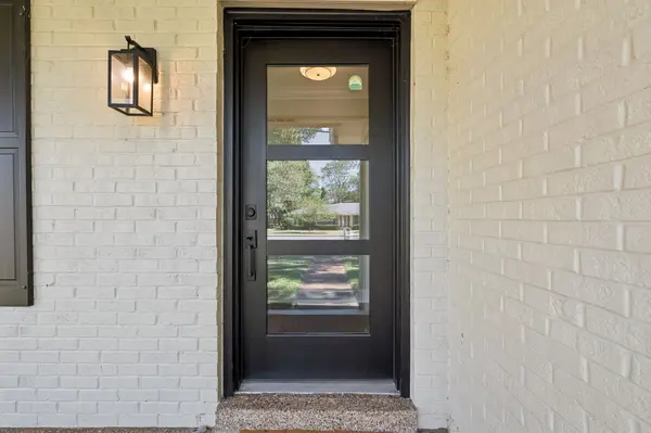 2242 Surrey Dr, Murfreesboro, TN 37129