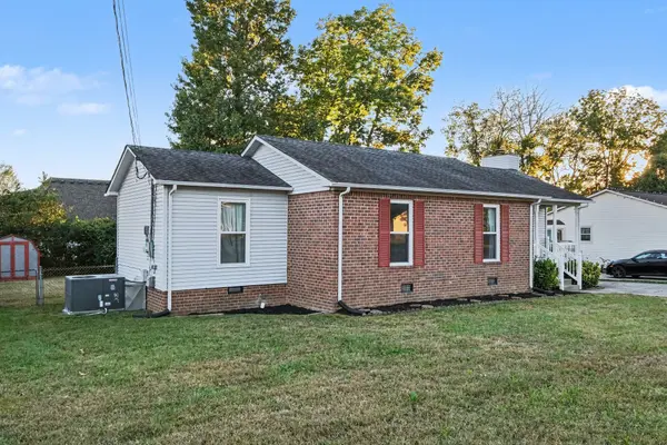 621 Blake Moore Dr, La Vergne, TN 37086