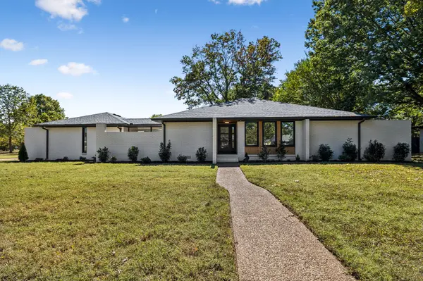 1707 Berkeley St, Murfreesboro, TN 37129