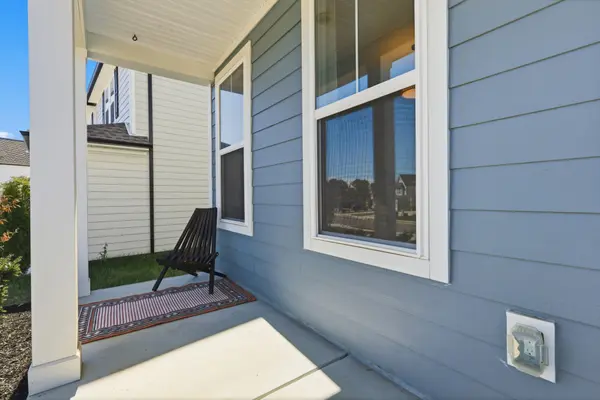 122 Portico Pl, La Vergne, TN 37086