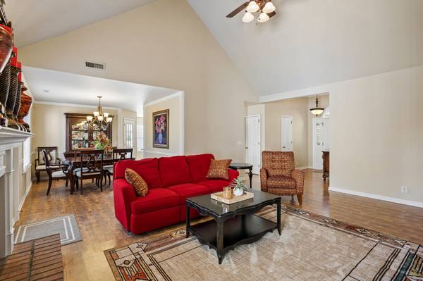 2981 Iroquois Dr, Thompsons Station, TN 37179