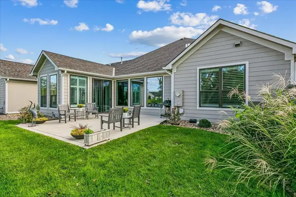 1343 S Monument Cir, Wichita, KS 67235