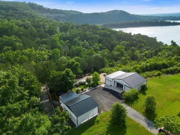 48 Hillsboro DR, Galena, MO 65656