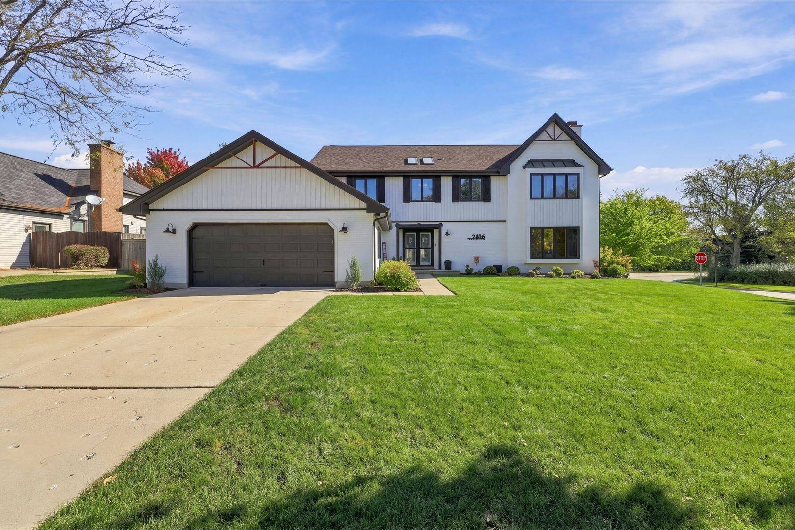 2406 Highland DR, Palatine, IL 60067