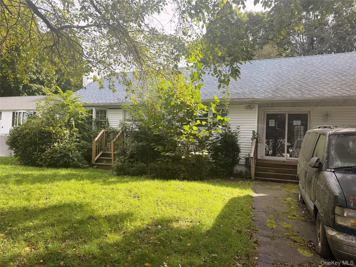 16 School ST, Cortlandt Manor, NY 10567
