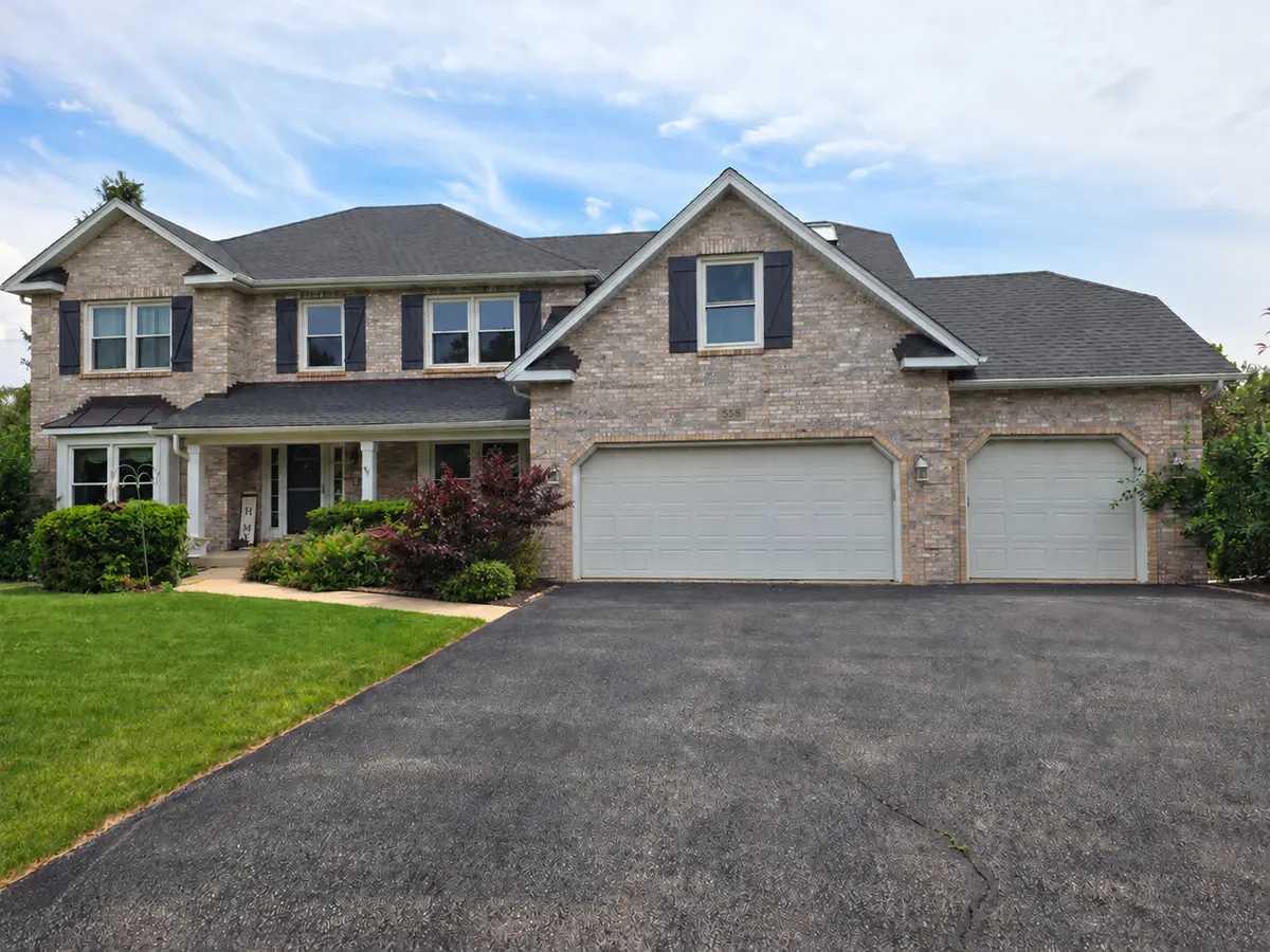 558 Bailey DR, Batavia, IL 60510