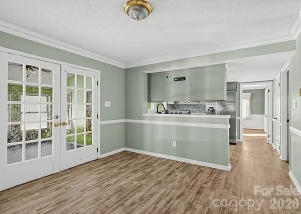 512 E Vance ST, Laurinburg, NC 28352