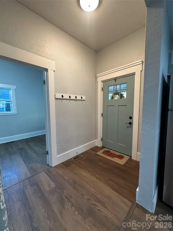 22 Midway ST, Granite Falls, NC 28630