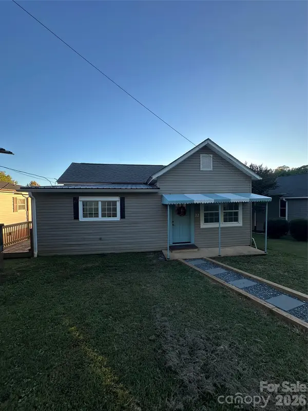 22 Midway ST, Granite Falls, NC 28630