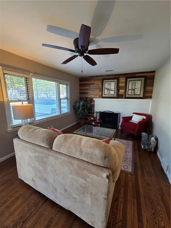 10911 W 56th ST, Shawnee, KS 66203