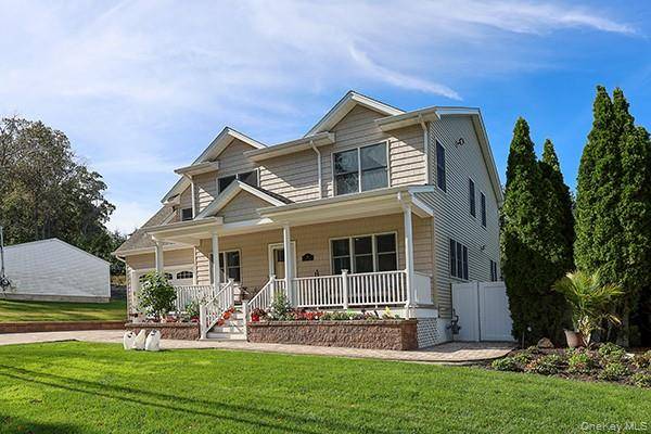 80 Alder DR, Kings Park, NY 11754