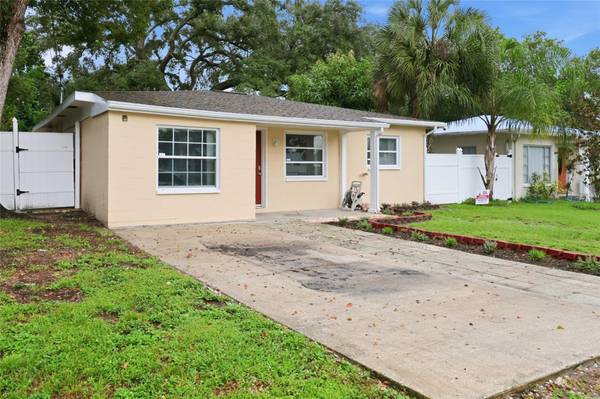 8407 N NEWPORT AVE, Tampa, FL 33604