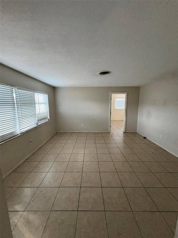 13941 84TH TER, Seminole, FL 33776
