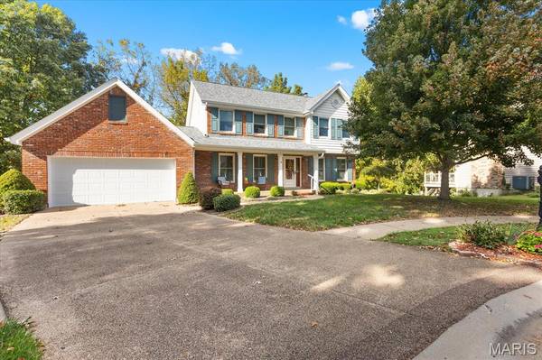 2 Hue CT, St Charles, MO 63303