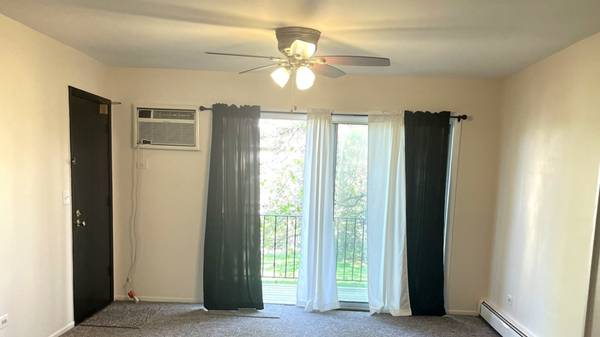 99 E DUNDEE RD #2S, Wheeling, IL 60090