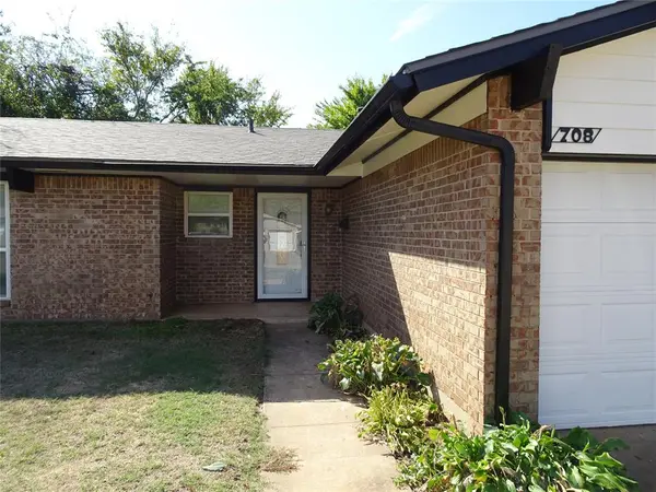 708 Willow Ridge PL, Edmond, OK 73003