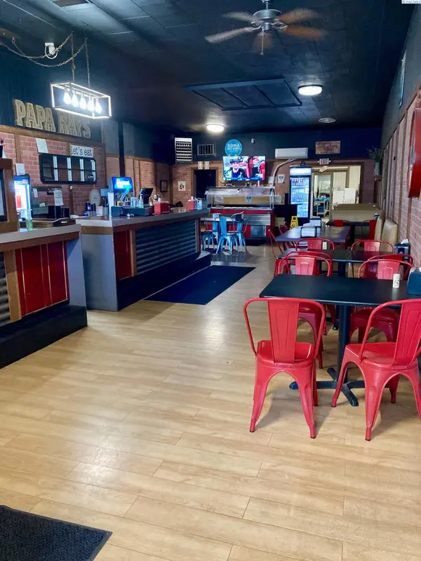 245 N Columbia Ave, Connell, WA 99326