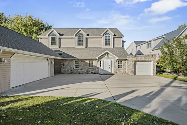 2249 LAKESIDE PL, Green Bay, WI 54302-4740