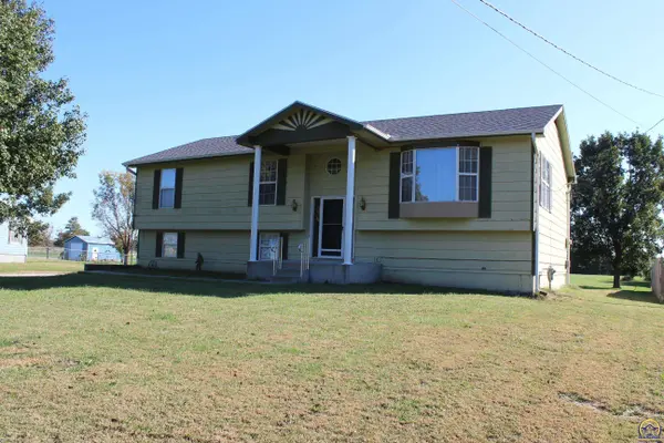1525 E ST, Osage City, KS 66523