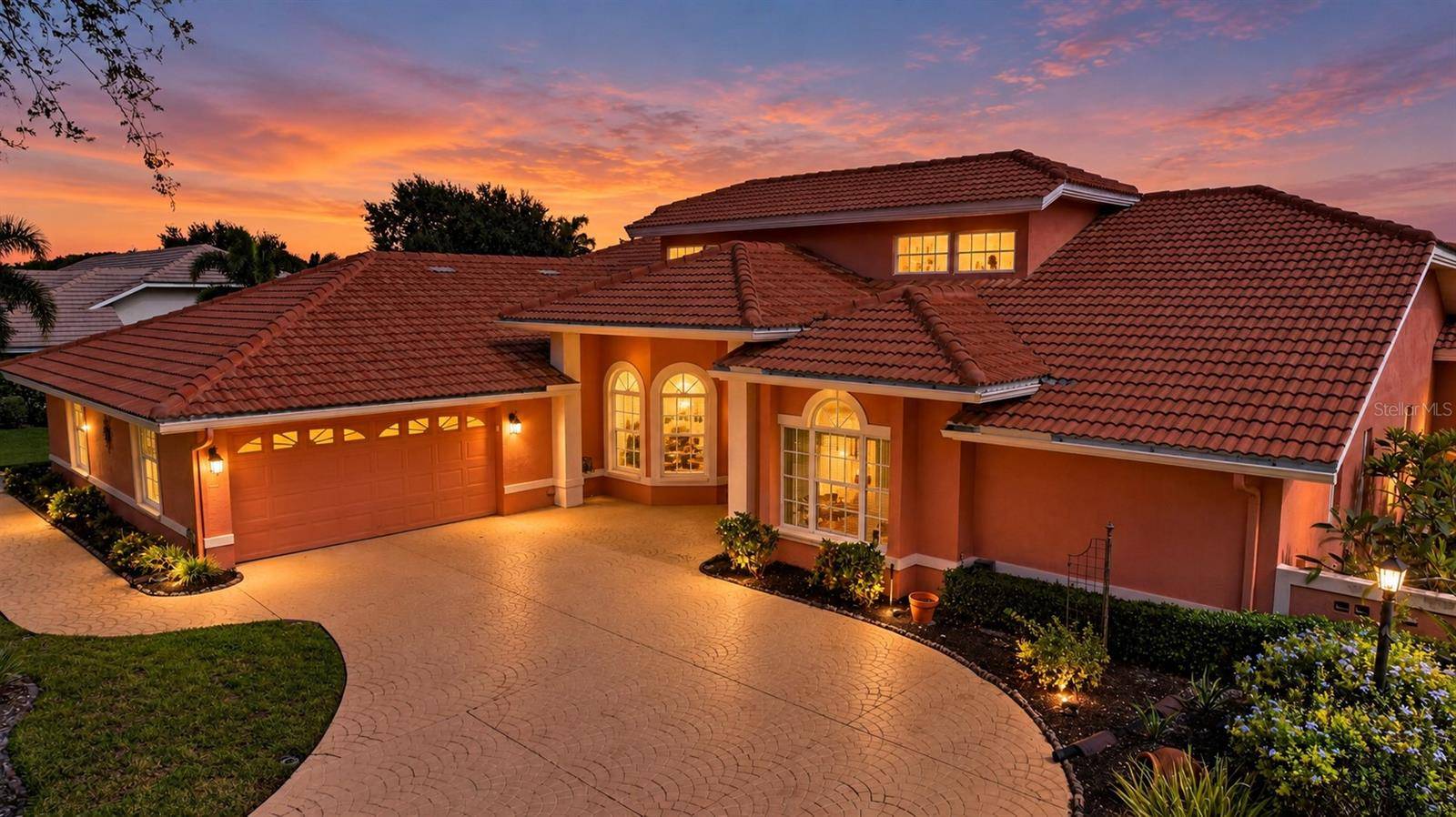 8938 WILD DUNES DR, Sarasota, FL 34241