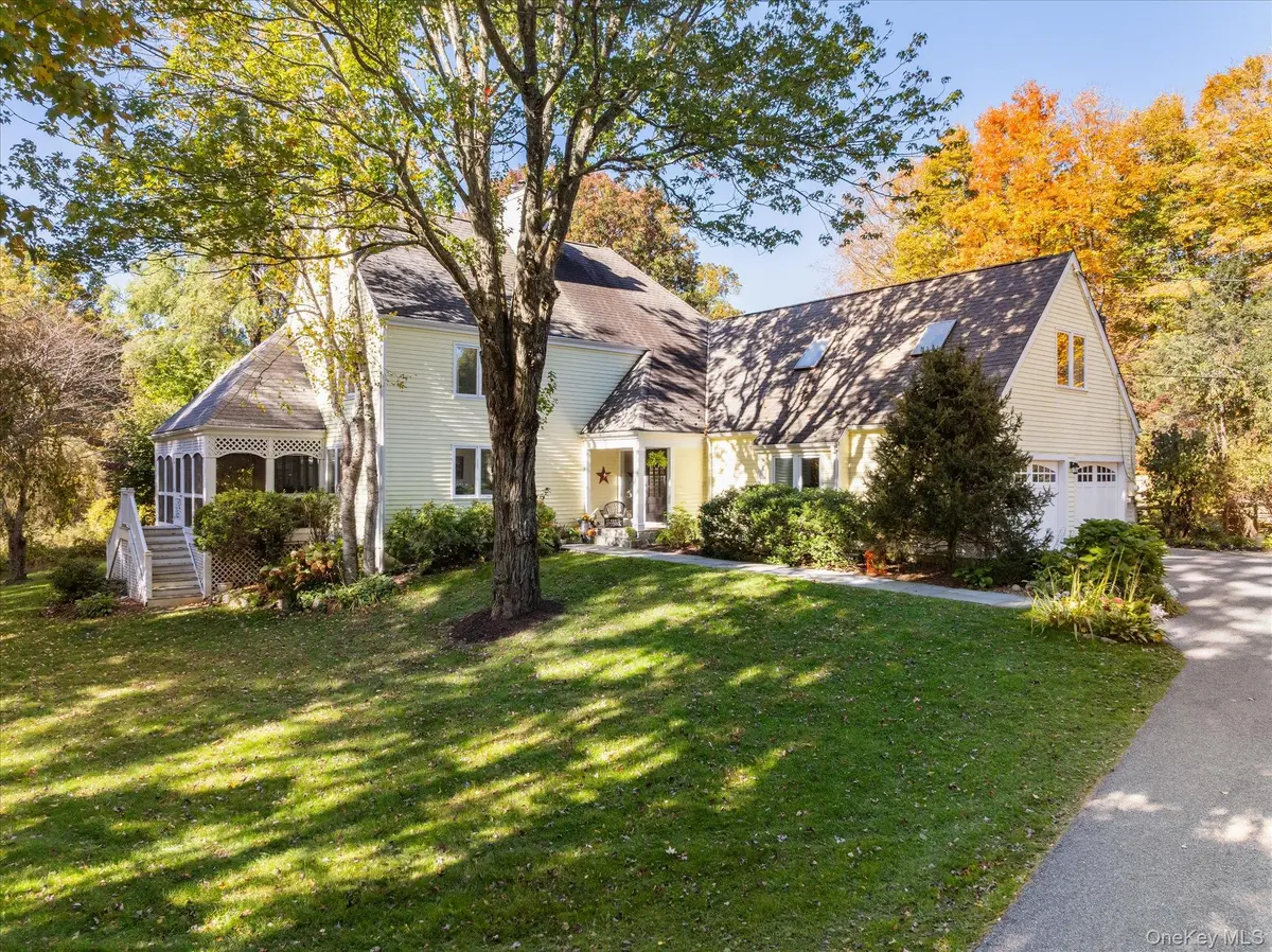 196 Smith Ridge RD, South Salem, NY 10590