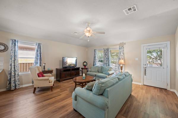 191 Lavender LN, Buda, TX 78610
