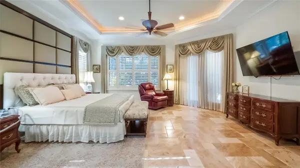 9524 SAN FERNANDO CT, Howey In The Hills, FL 34737