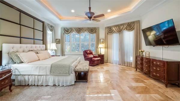 9524 SAN FERNANDO CT, Howey In The Hills, FL 34737