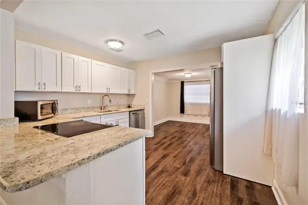 14902 PINECREST RD, Tampa, FL 33613